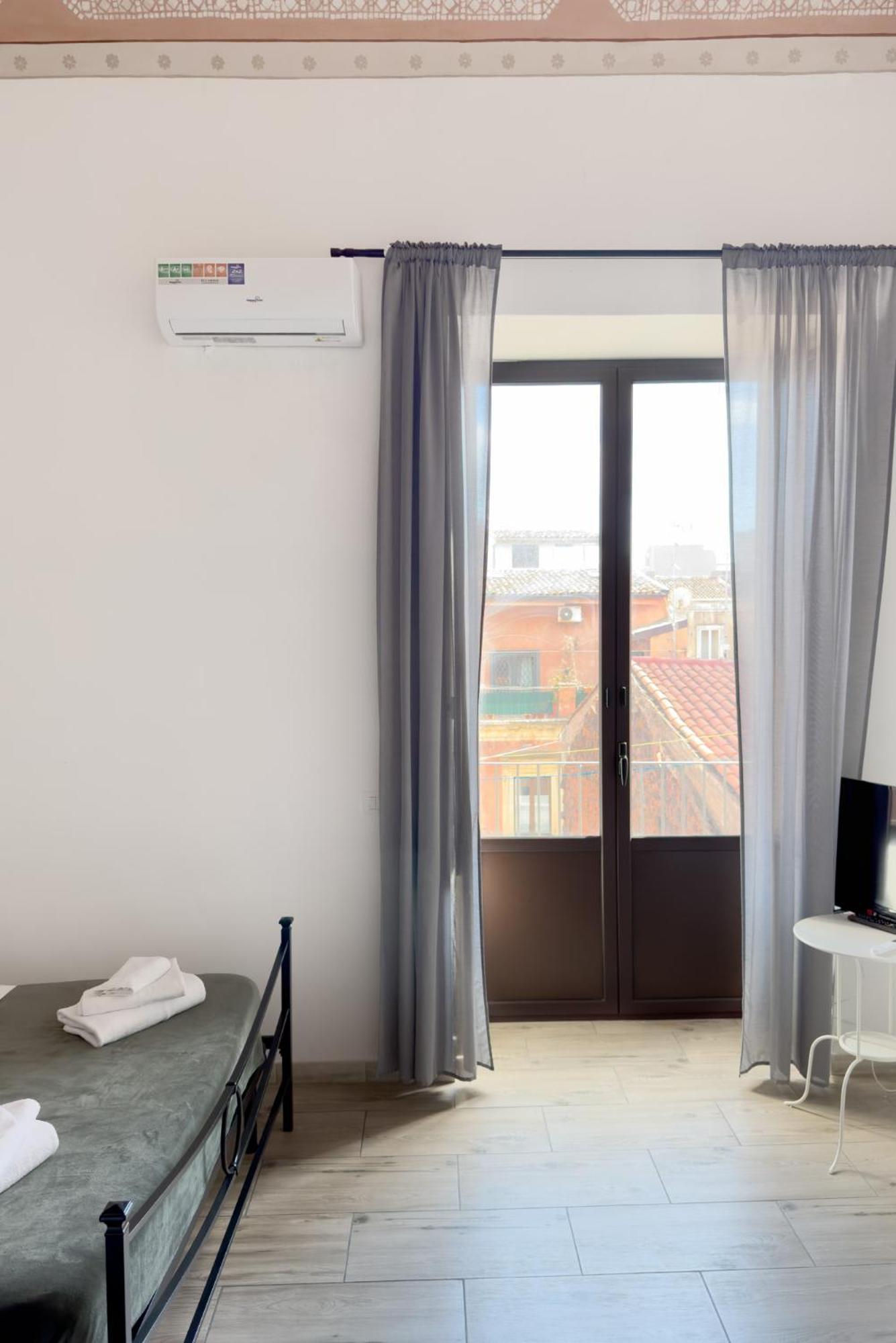 דירות קטאניה Casa L'8 מראה חיצוני תמונה